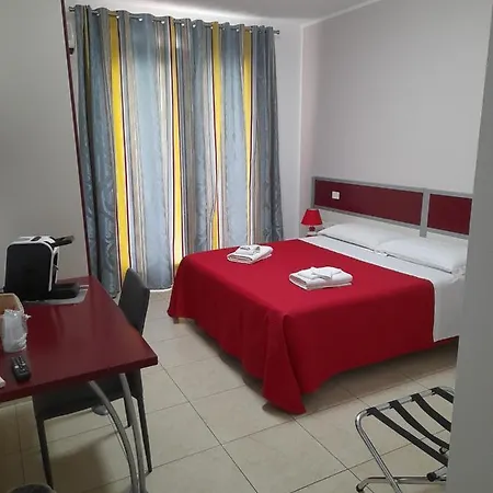 Jolly Casa 2 Pensión 4*